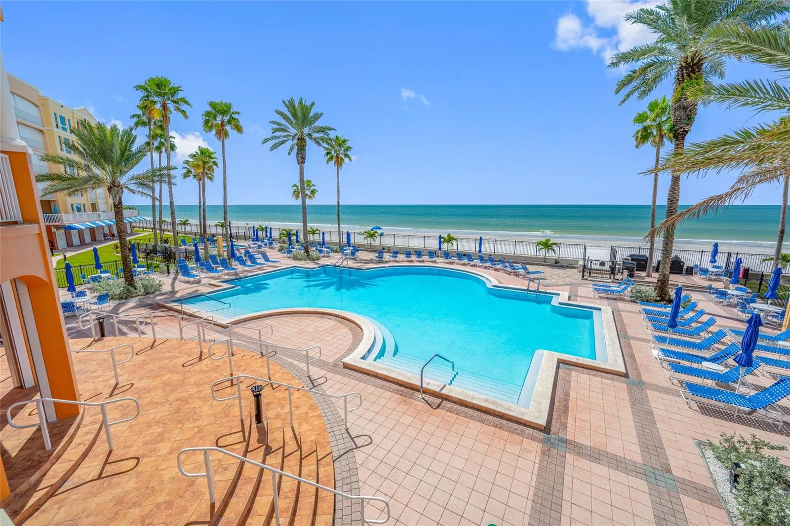 16700 GULF BLVD #524 #524