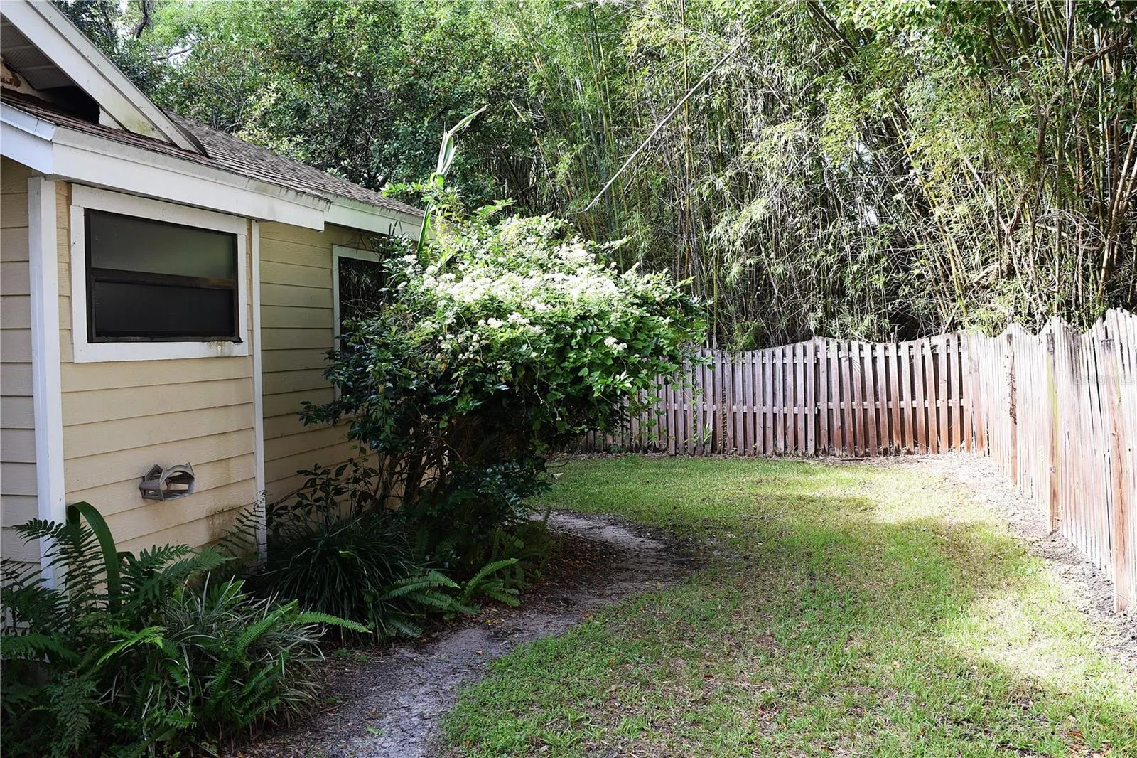 450 CASCADE LN