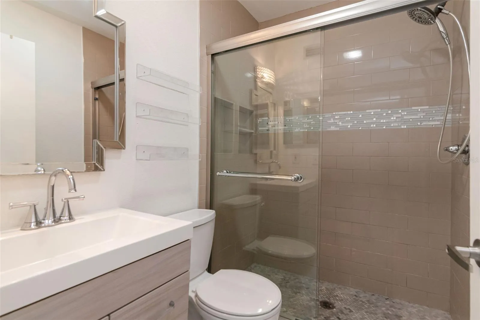 527 S LINCOLN AVE #A205 #A205