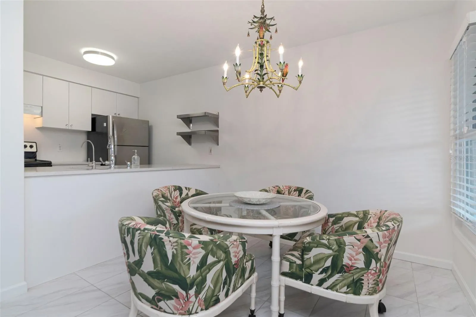 527 S LINCOLN AVE #A205 #A205