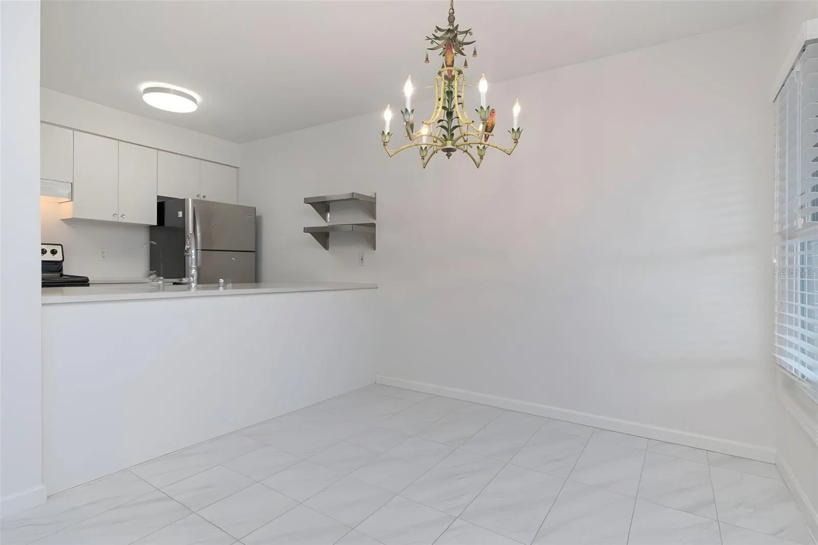 527 S LINCOLN AVE #A205 #A205