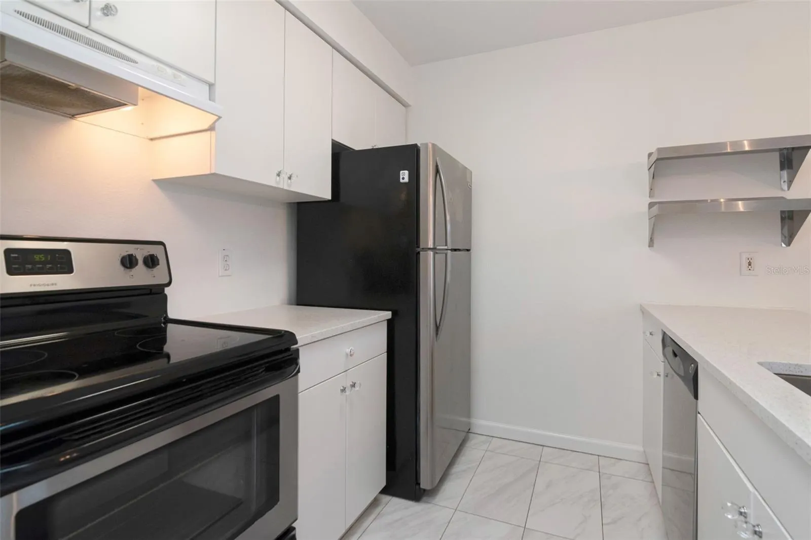 527 S LINCOLN AVE #A205 #A205