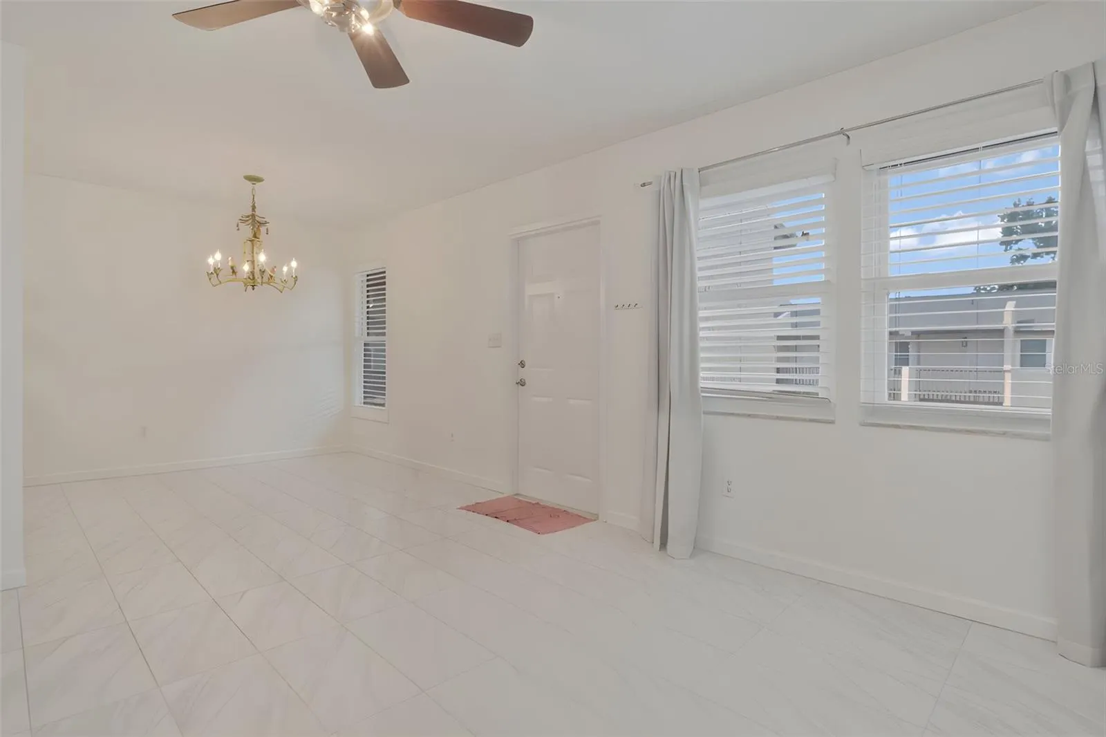 527 S LINCOLN AVE #A205 #A205