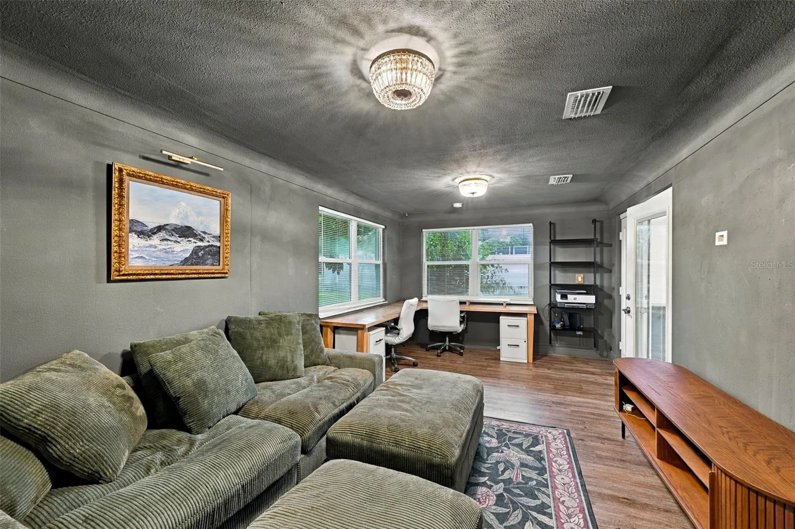 1406 S KEENE RD