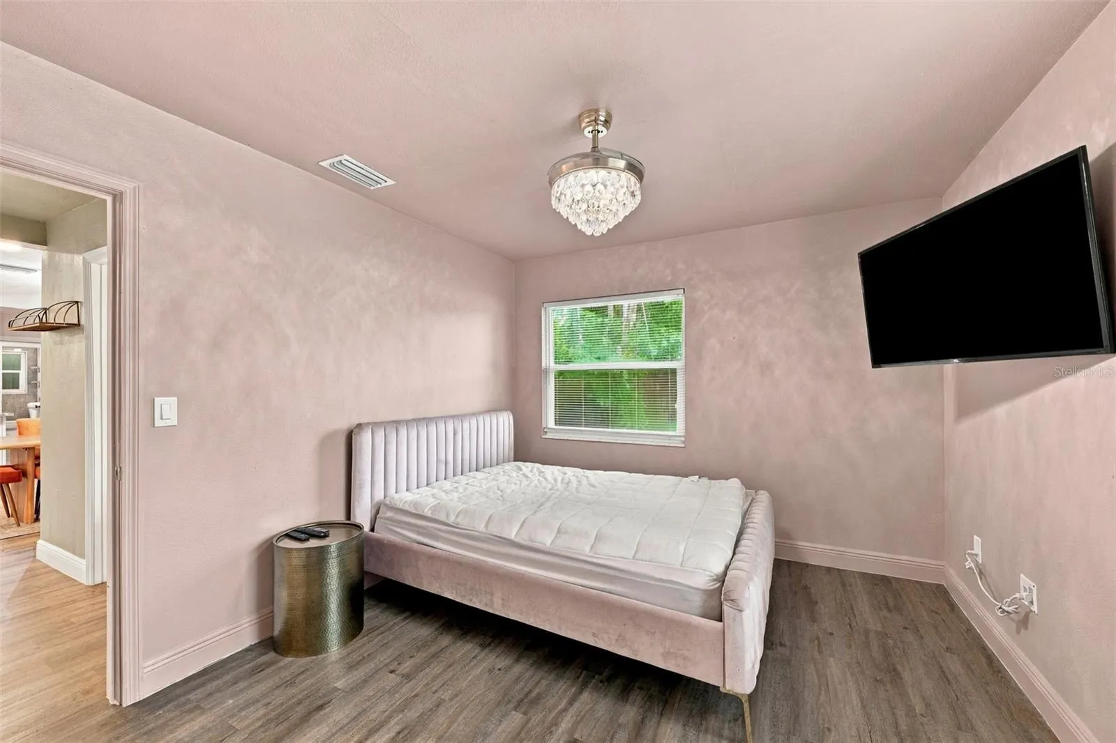 1406 S KEENE RD