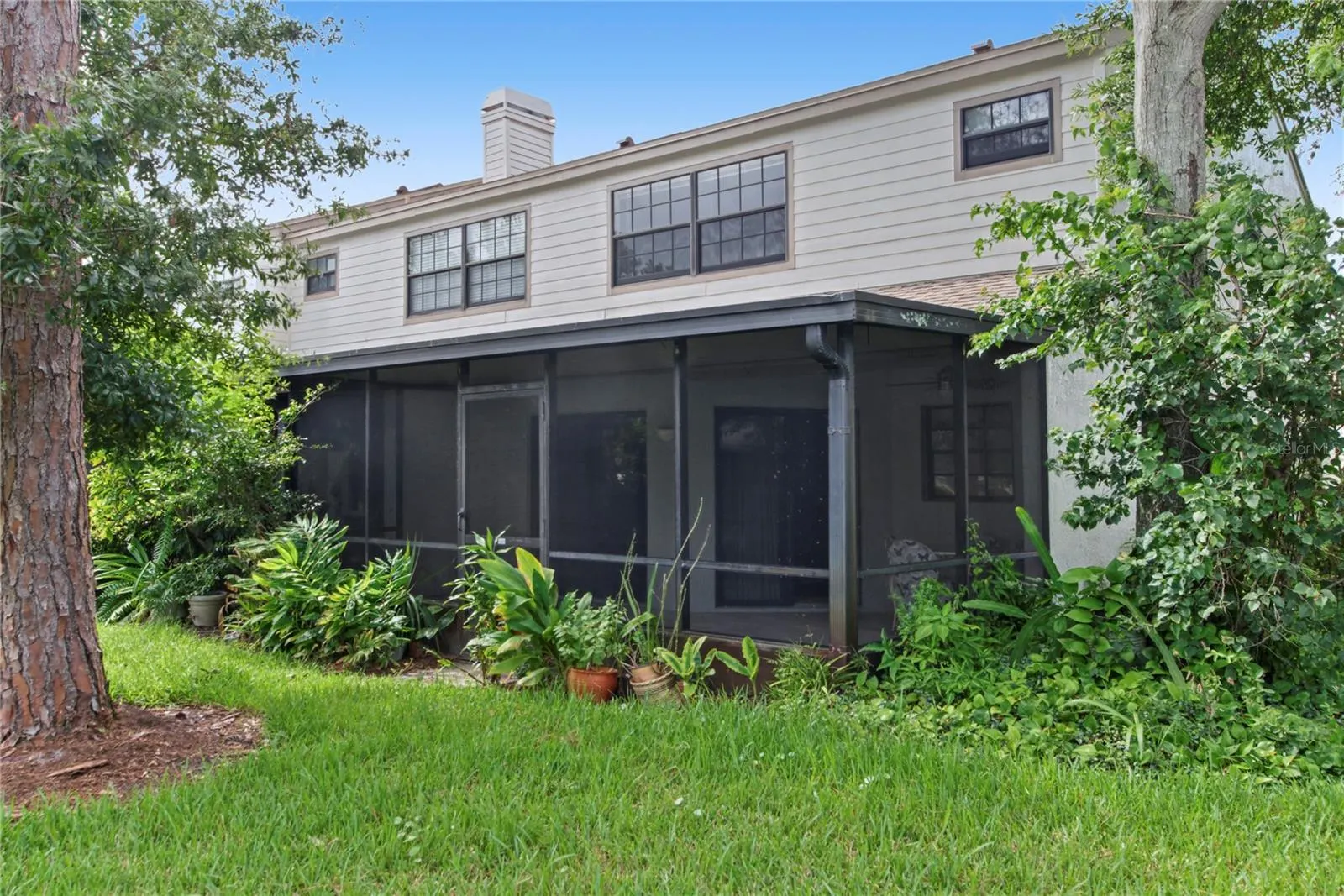 1210 HOUNDS RUN