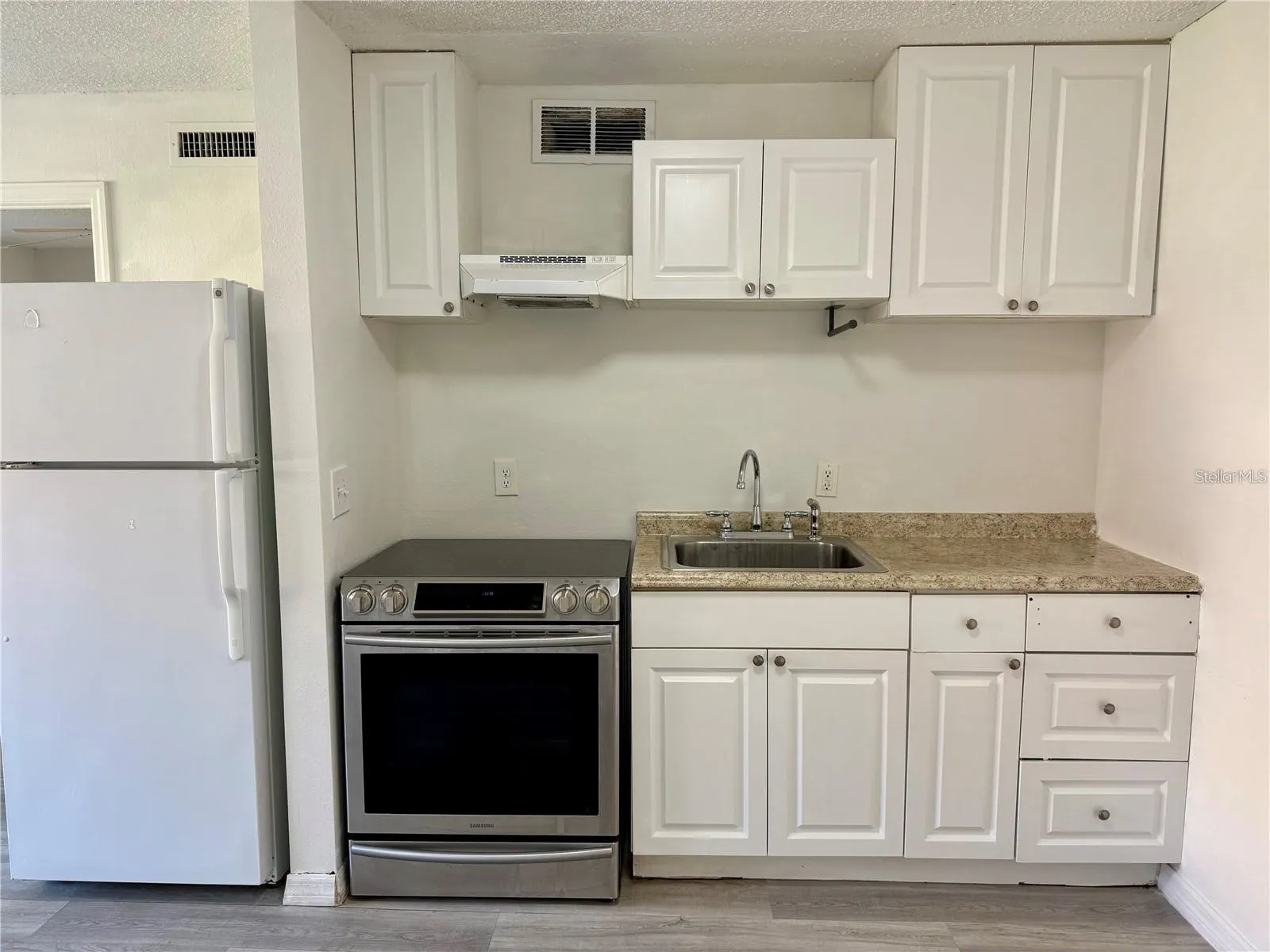 9013 WESTCHESTER CIR #32 #32