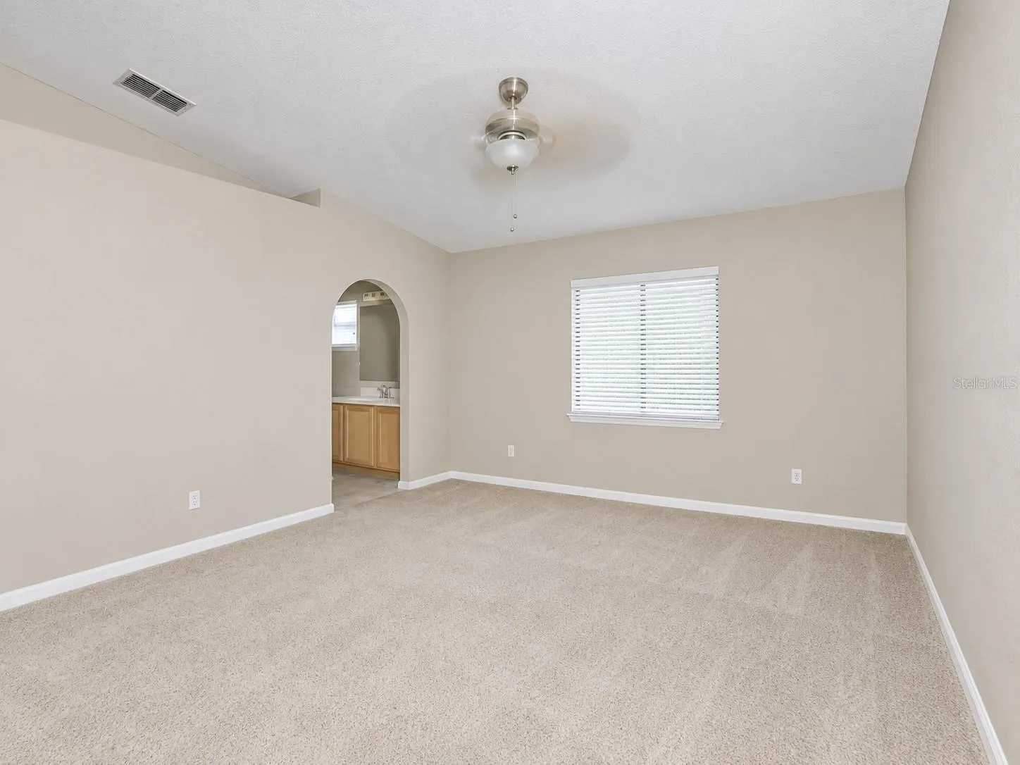 1502 ALHAMBRA CREST DR