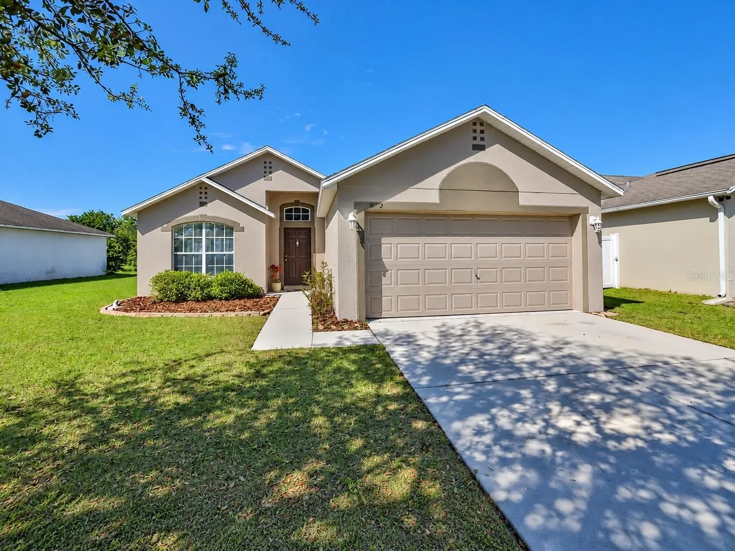 1502 ALHAMBRA CREST DR