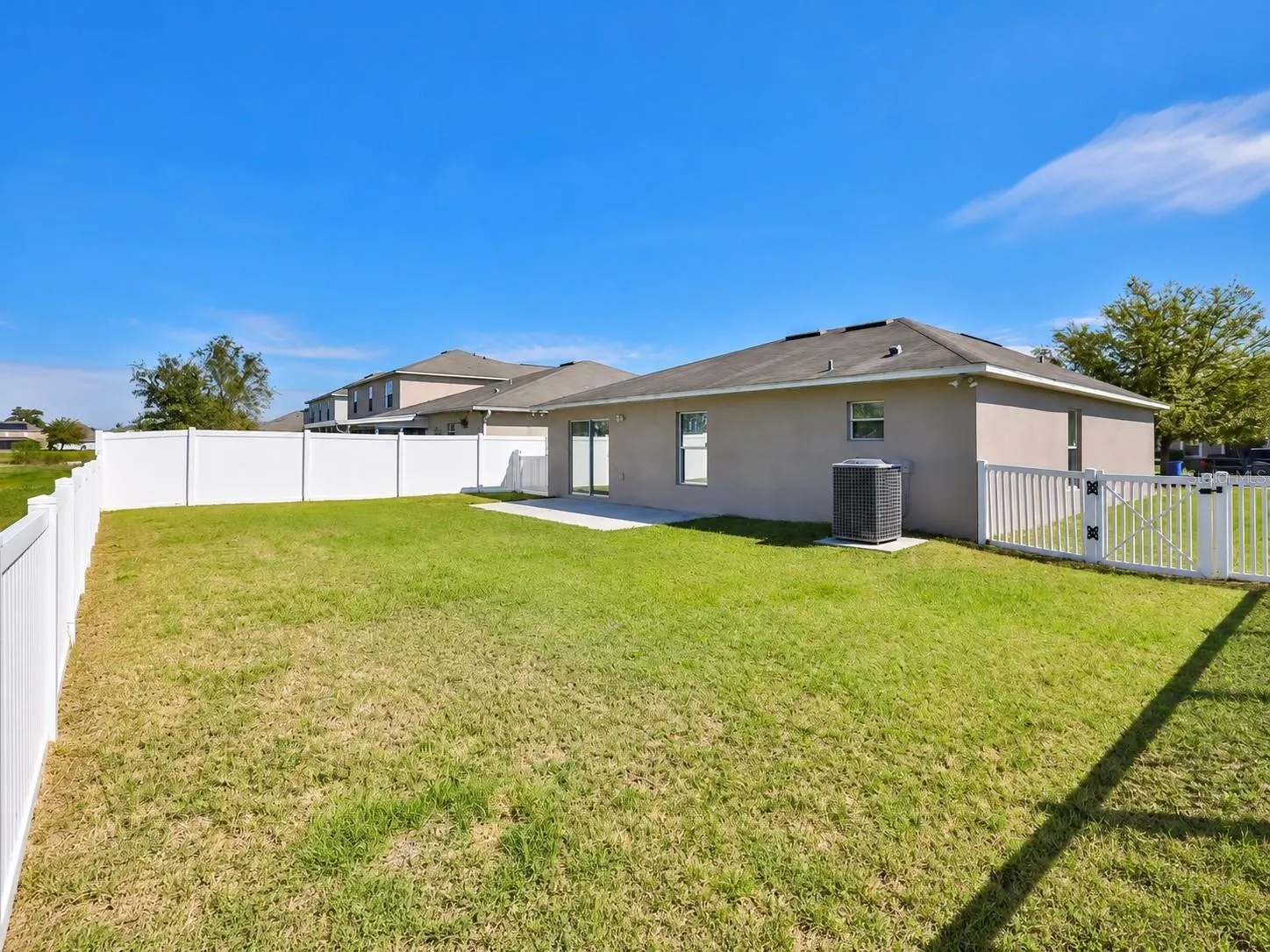 1502 ALHAMBRA CREST DR
