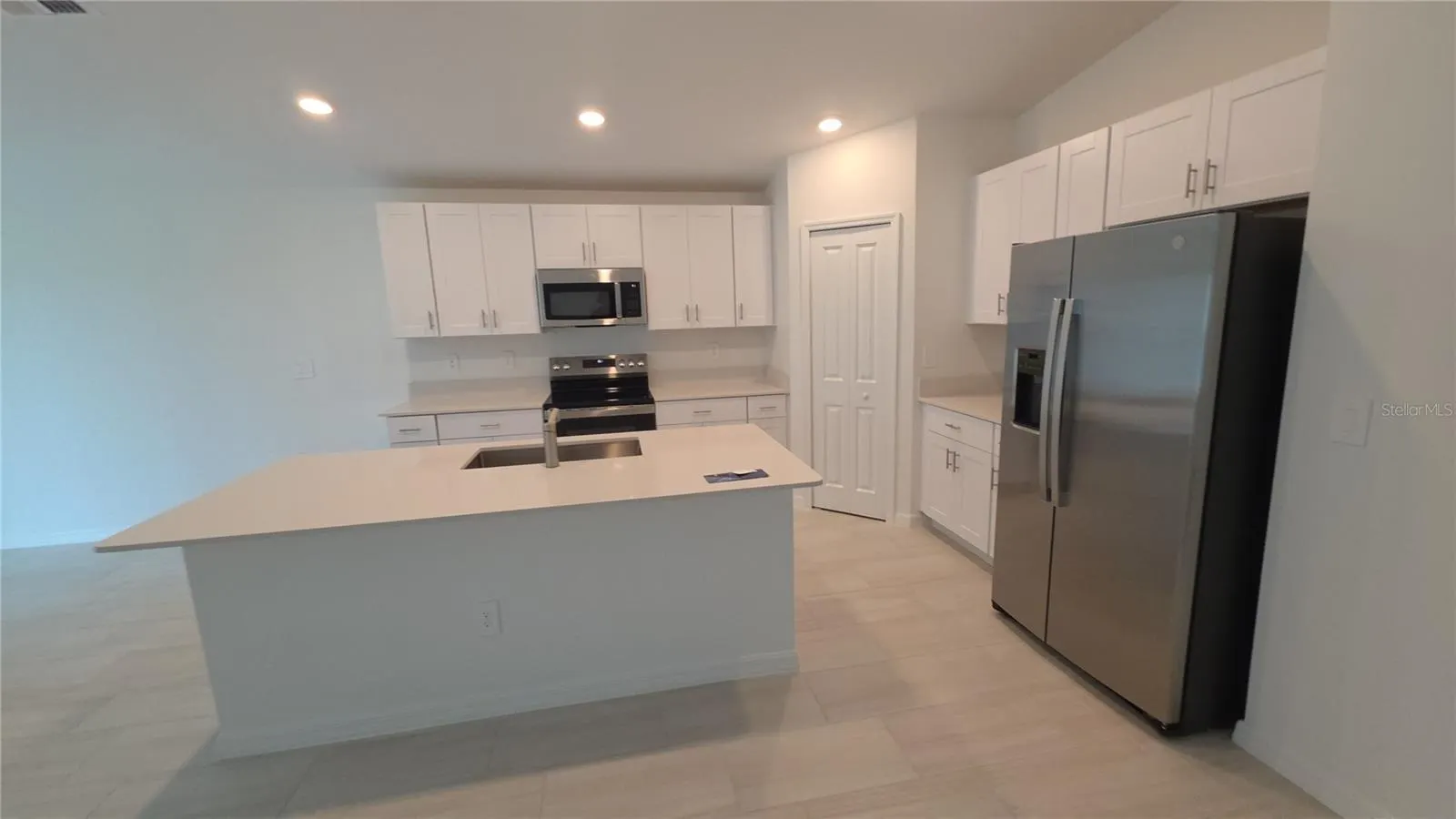 6022 BLUE PALOMA CT