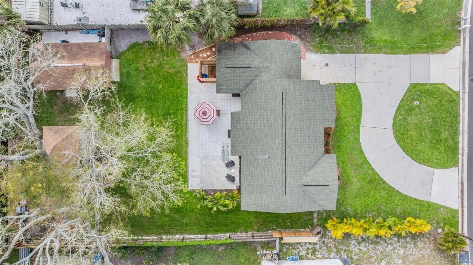 14704 SUNSET DR