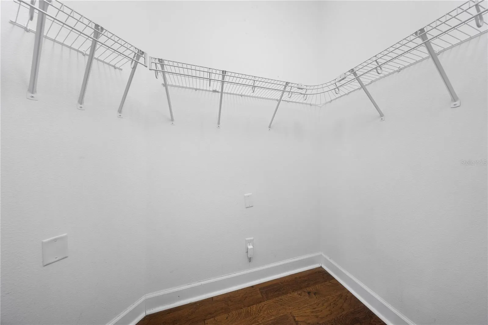 3002 VIA ROMA COURT