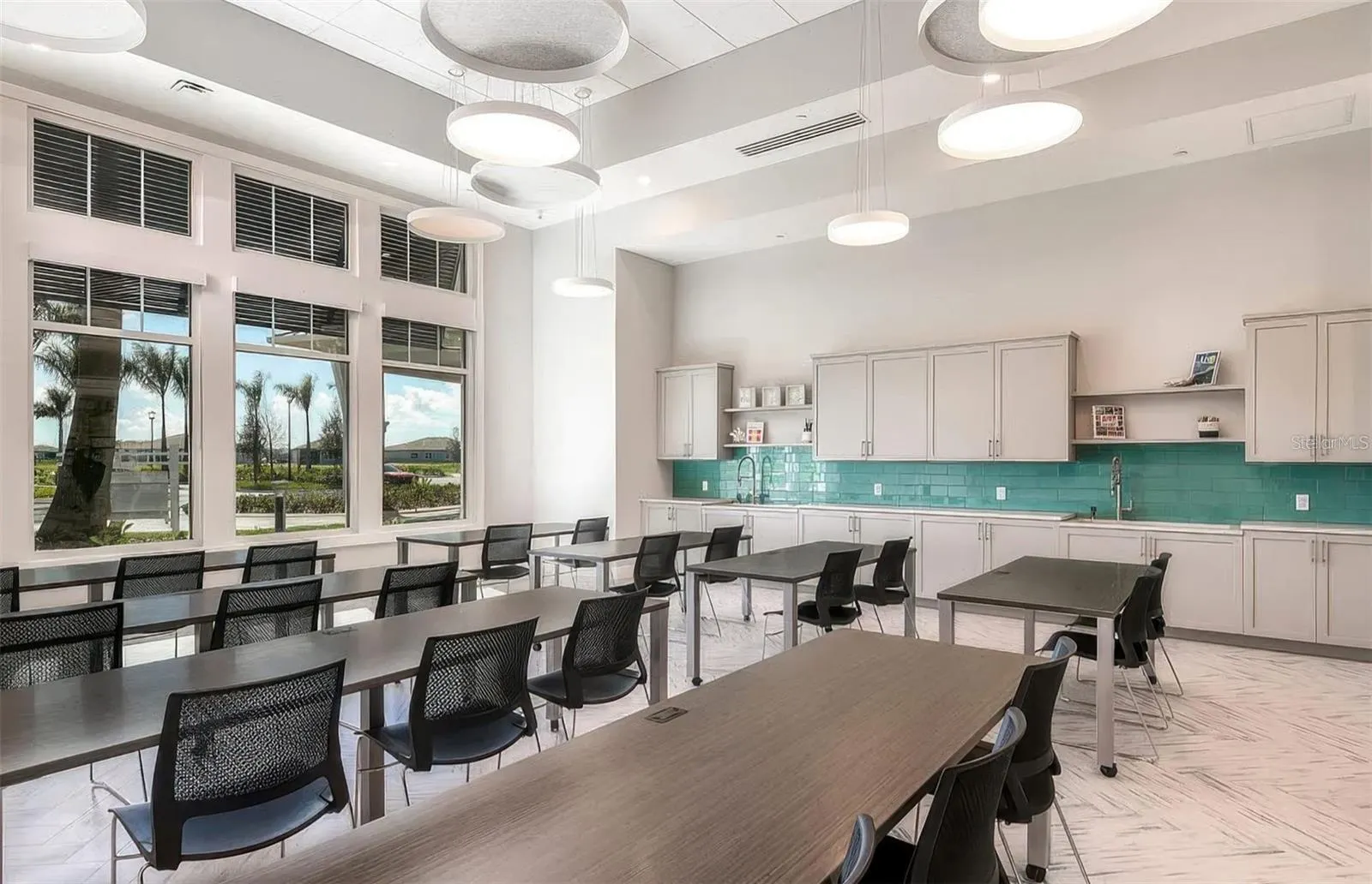 11353 OUTRIGGER PL