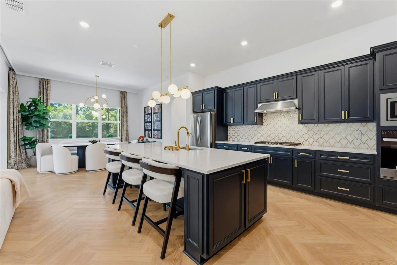 11353 OUTRIGGER PL