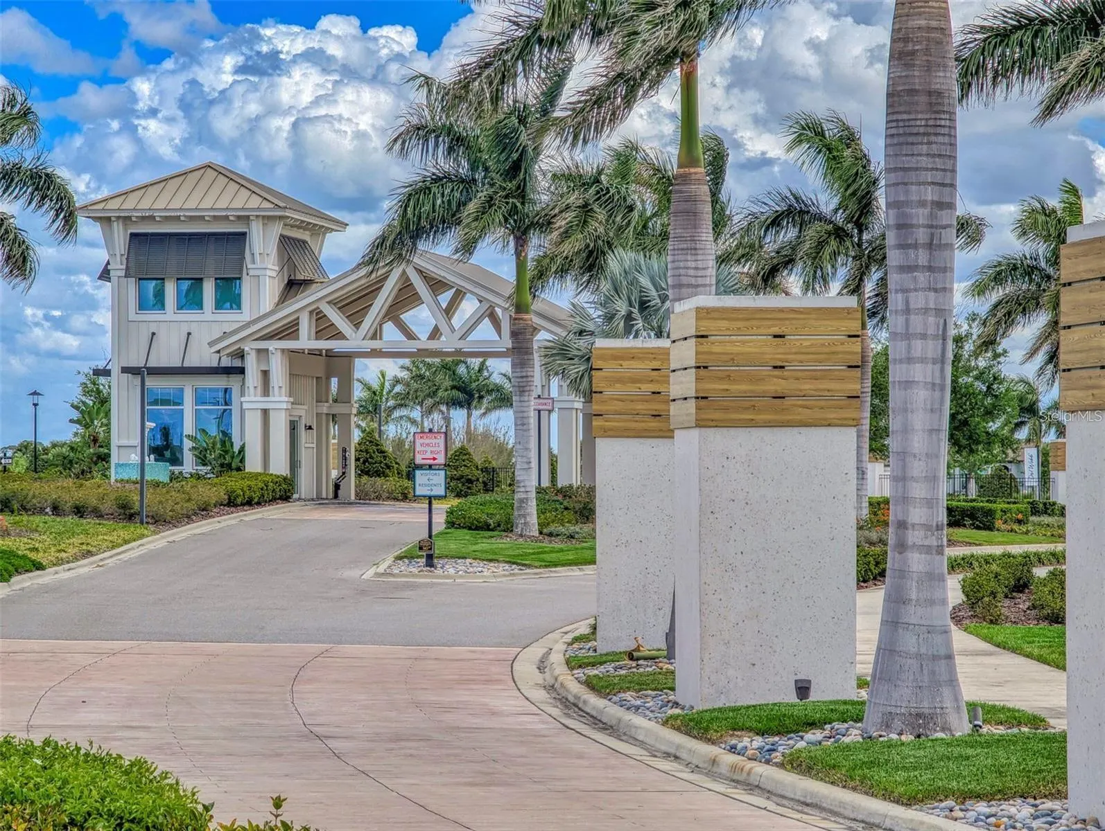 11353 OUTRIGGER PL