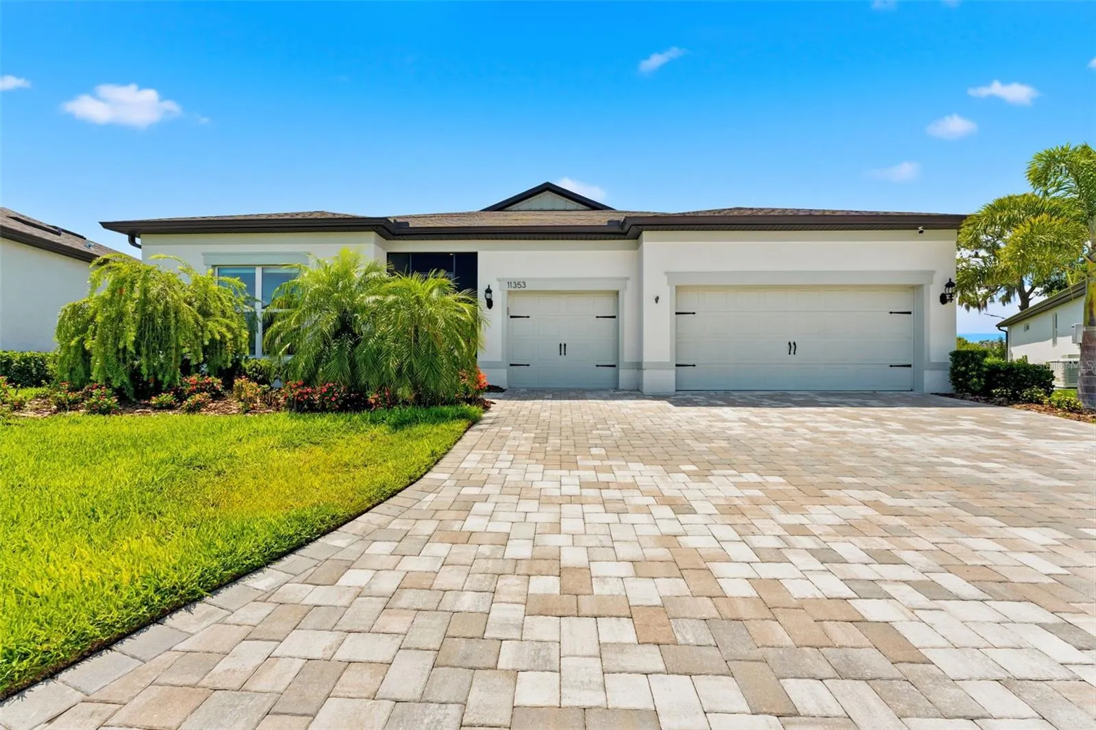 11353 OUTRIGGER PL