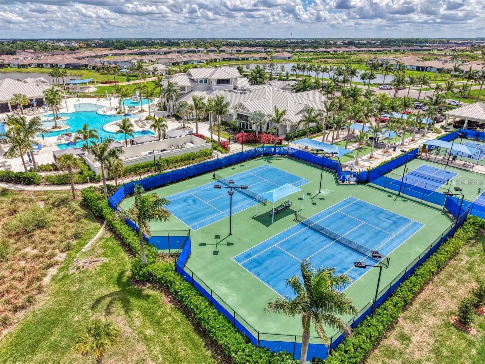 11353 OUTRIGGER PL
