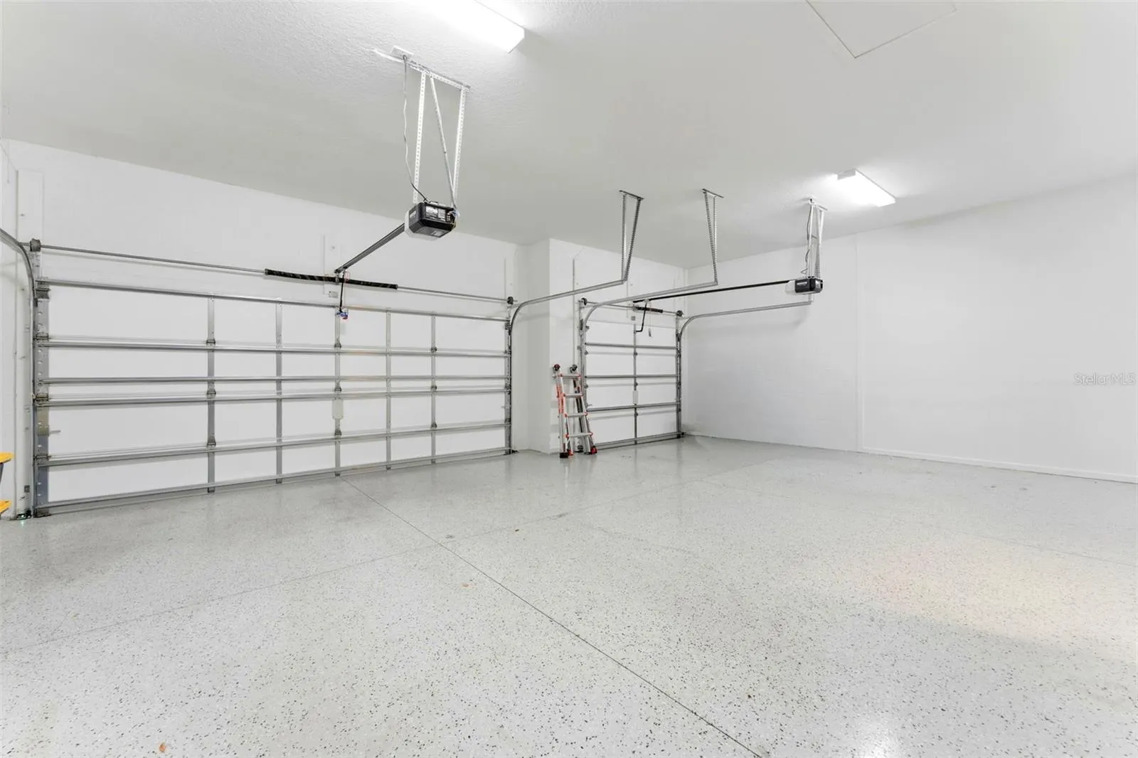 11353 OUTRIGGER PL