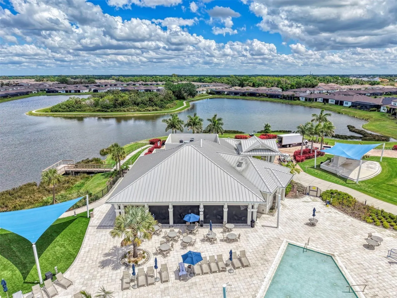 11353 OUTRIGGER PL