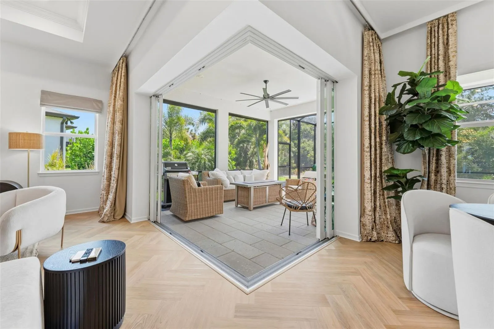 11353 OUTRIGGER PL