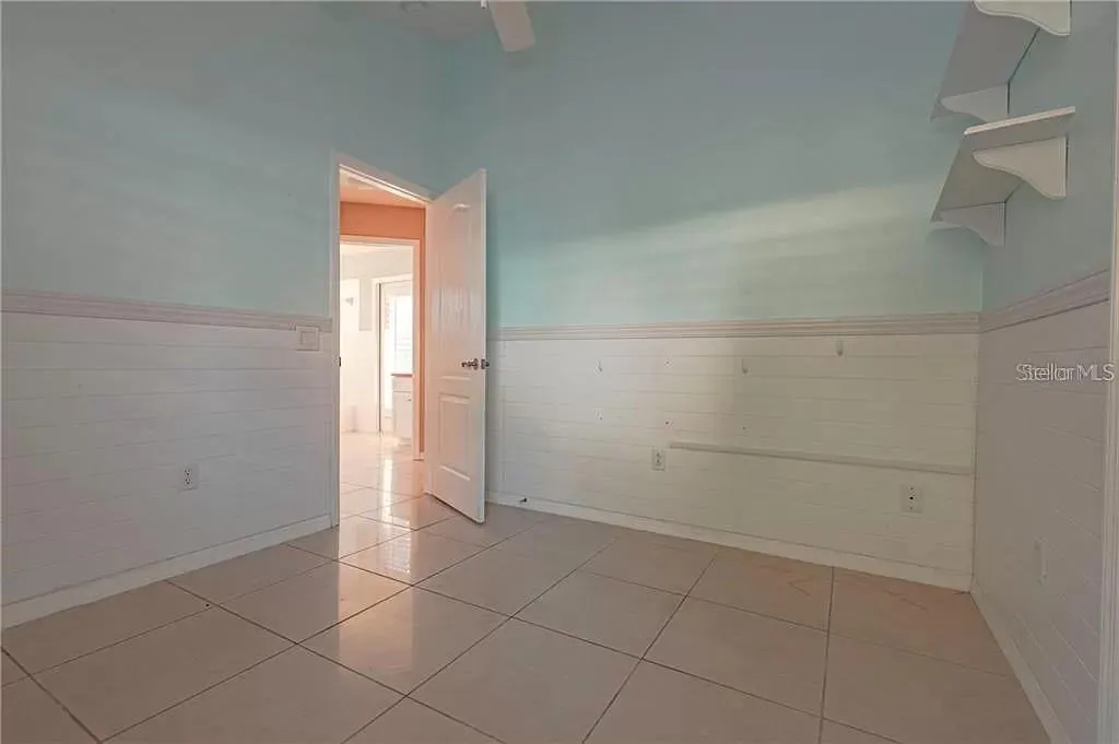 3904 IXORA CT