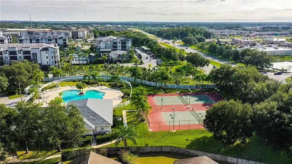 3904 IXORA CT