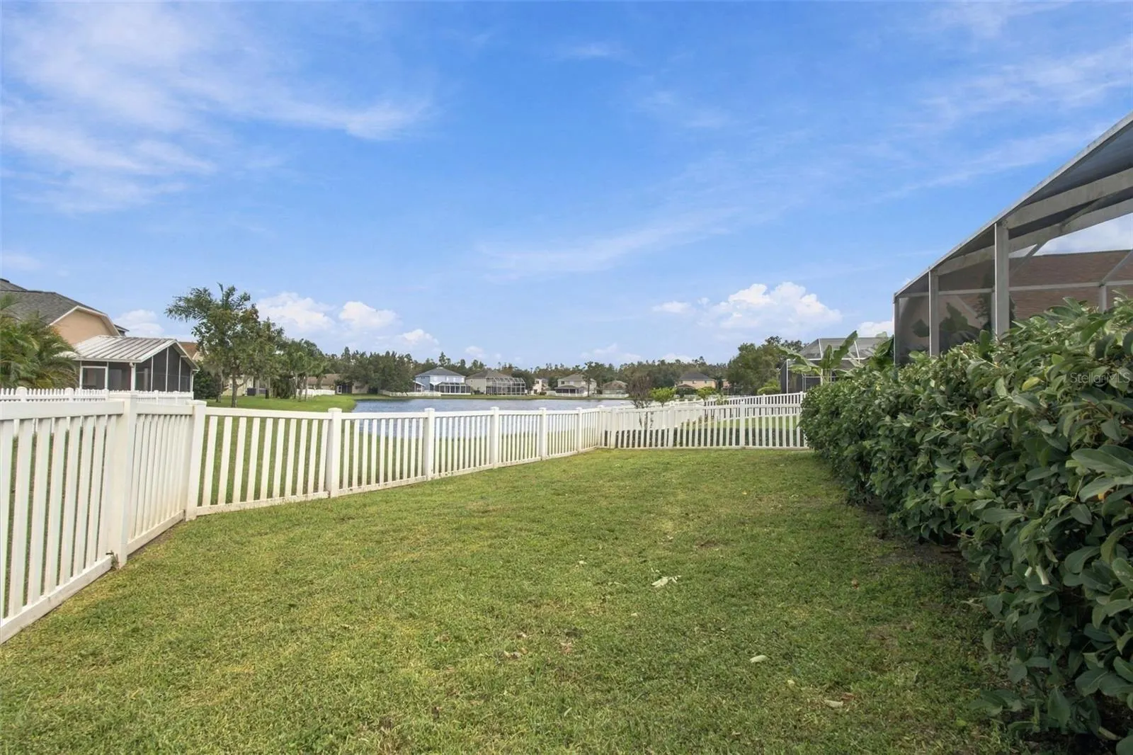 19025 FISHERMANS BEND DR