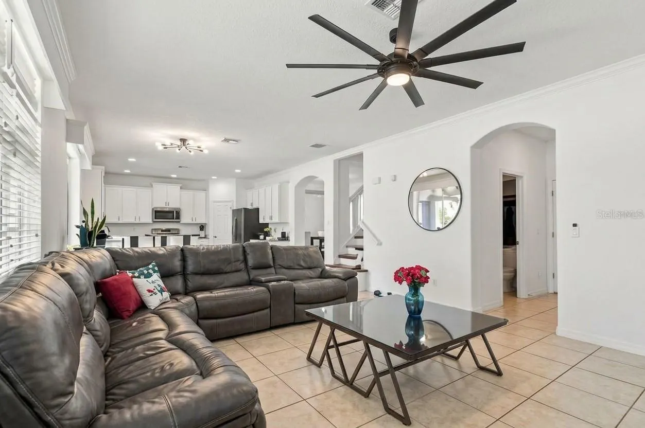 19025 FISHERMANS BEND DR