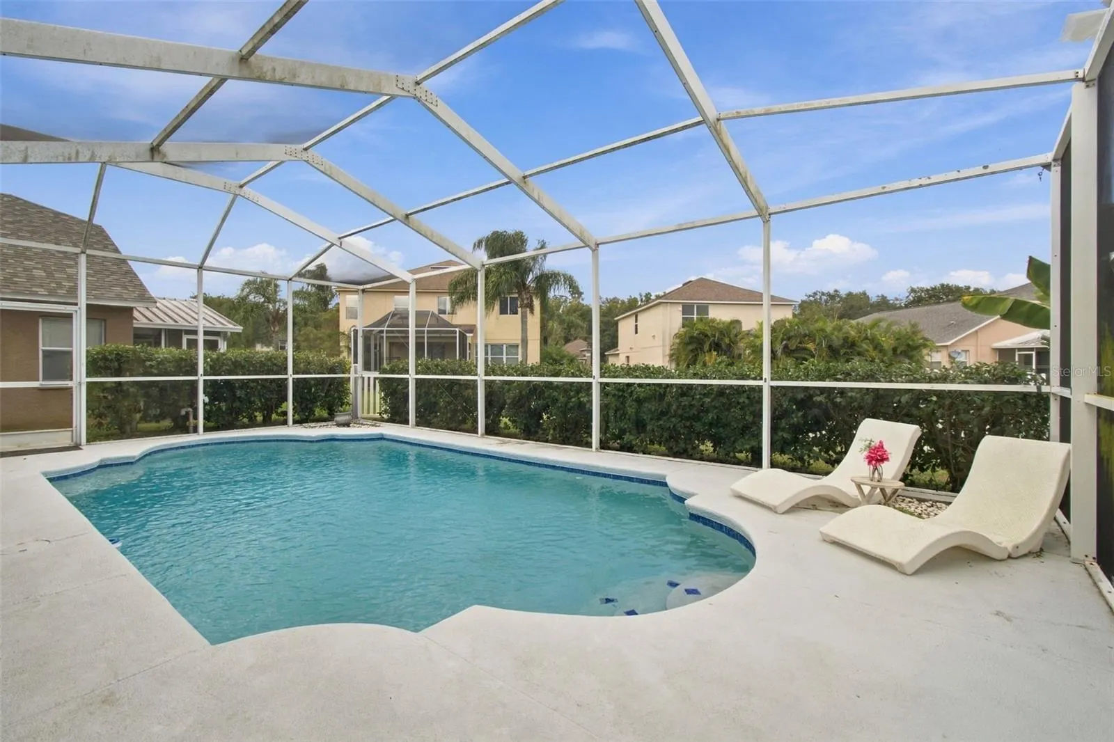19025 FISHERMANS BEND DR