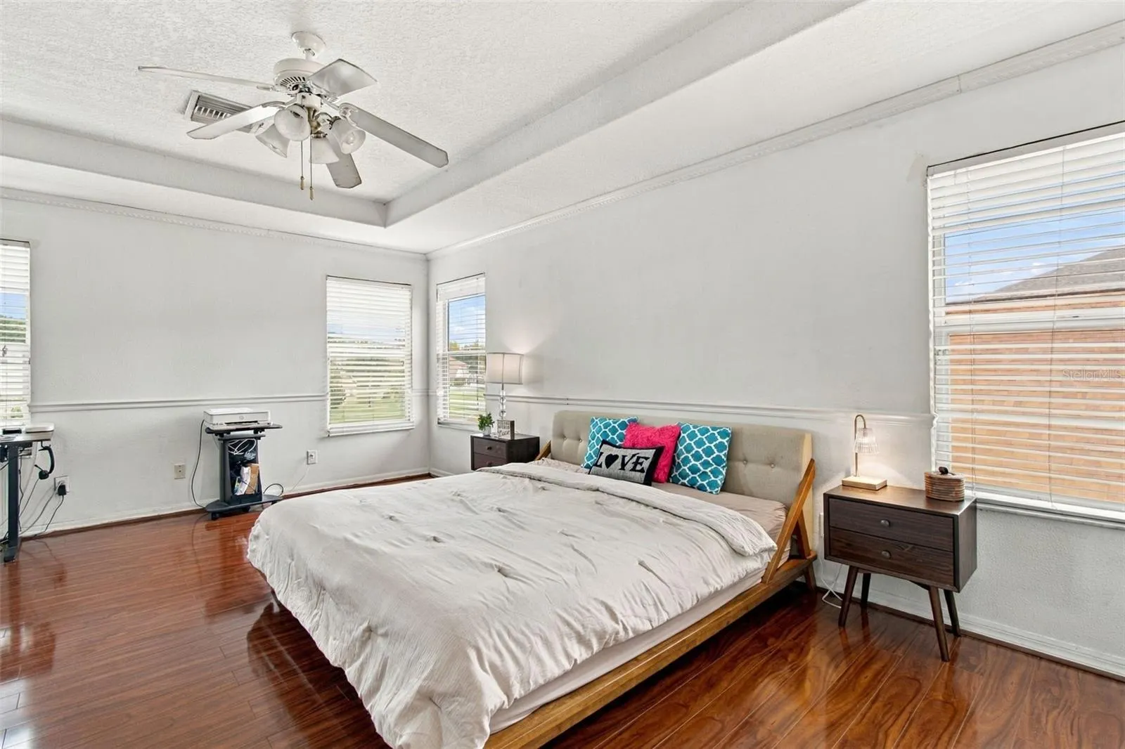 19025 FISHERMANS BEND DR
