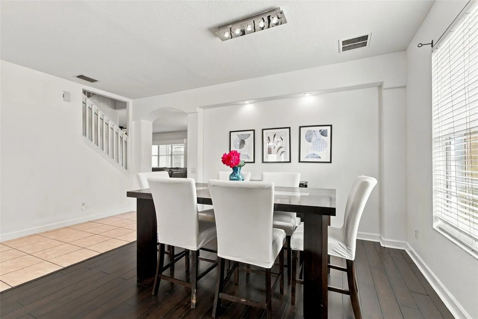 19025 FISHERMANS BEND DR