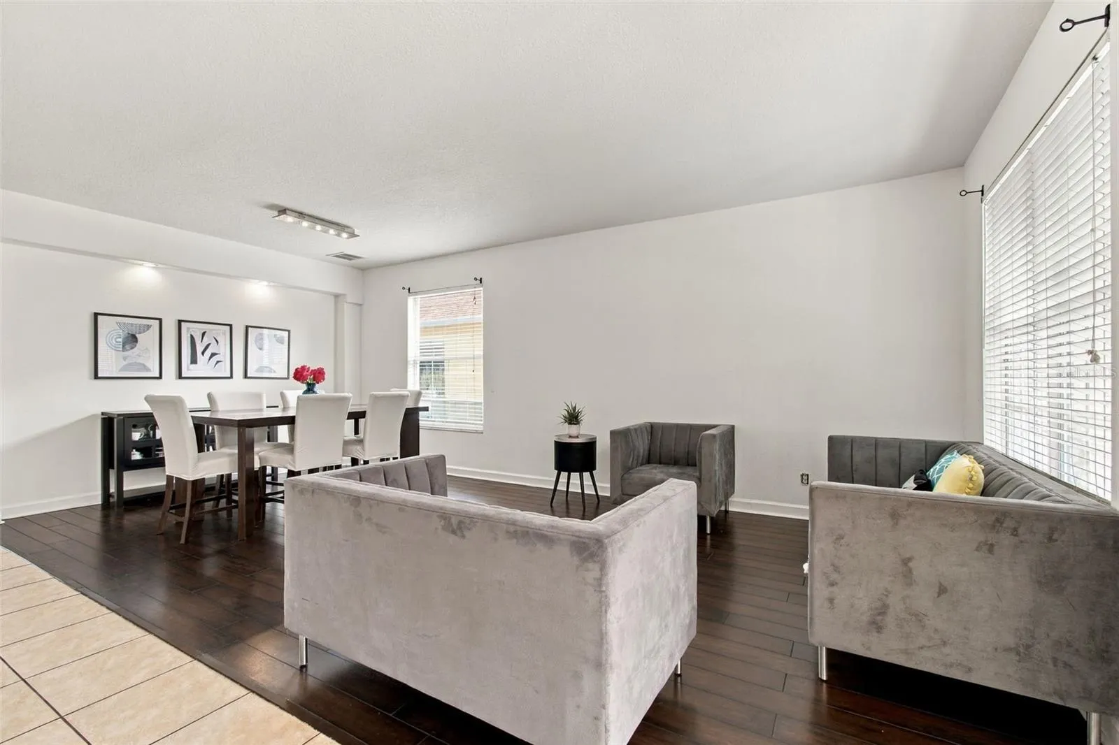 19025 FISHERMANS BEND DR