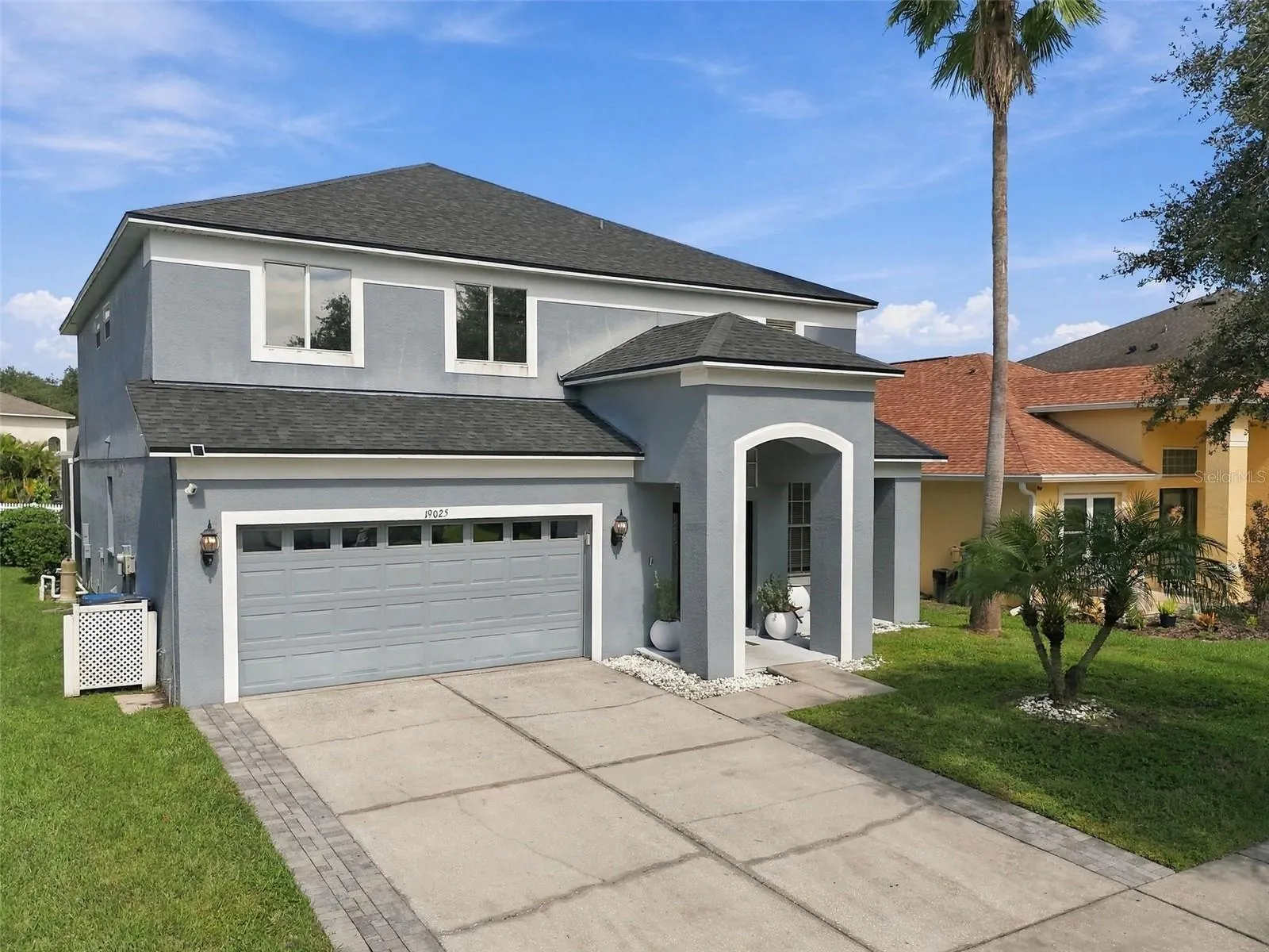 19025 FISHERMANS BEND DR