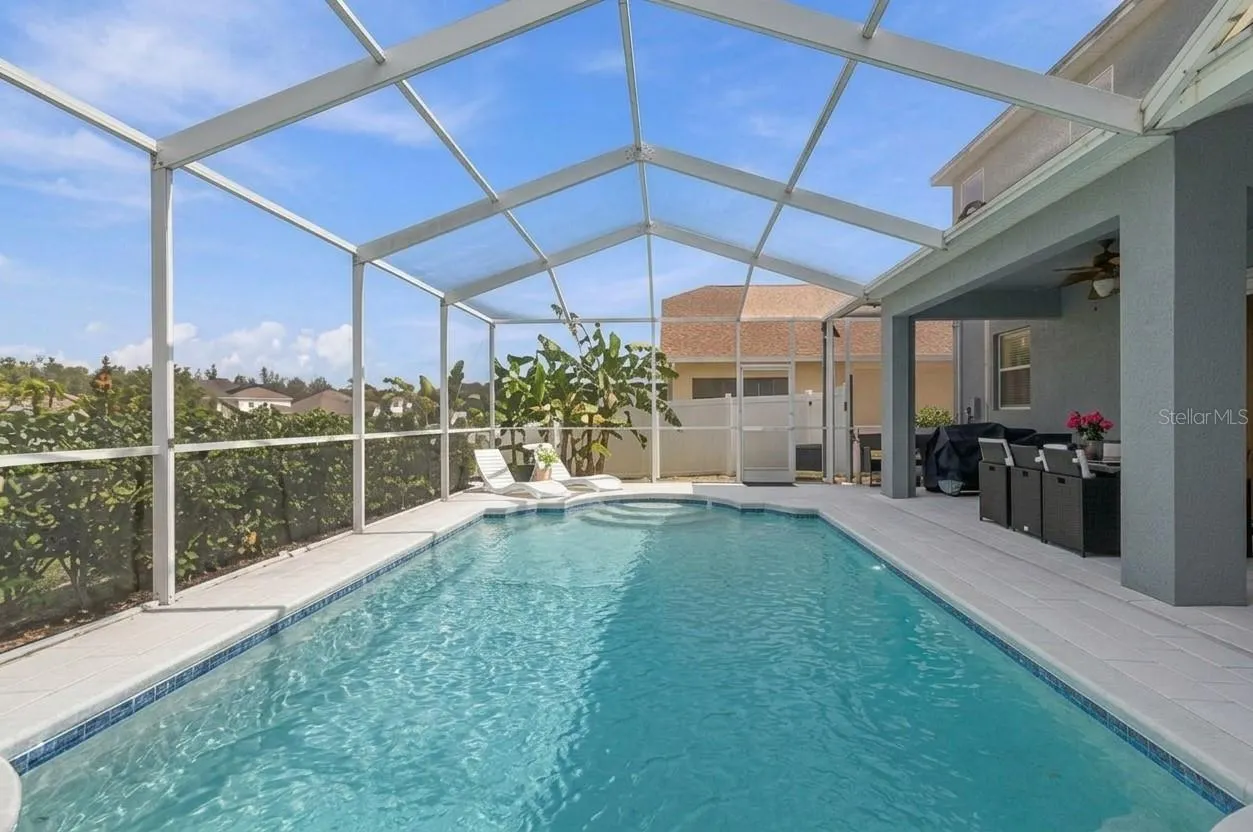 19025 FISHERMANS BEND DR