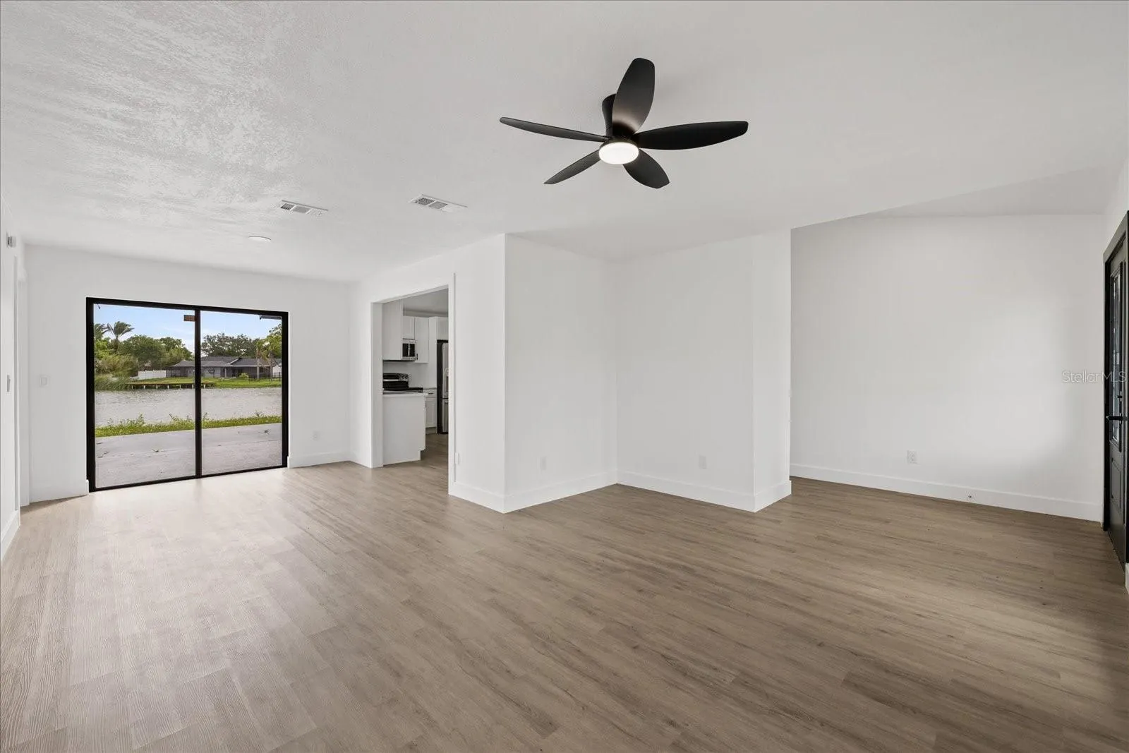 10609 OUT ISLAND DR