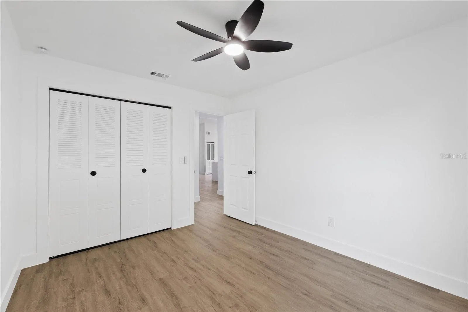 10609 OUT ISLAND DR