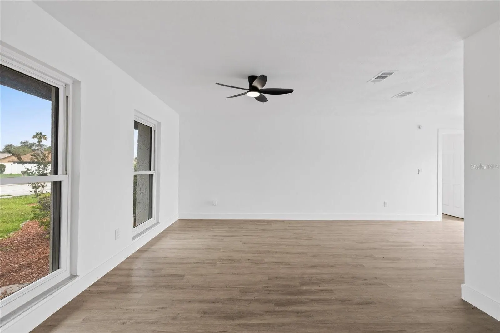 10609 OUT ISLAND DR