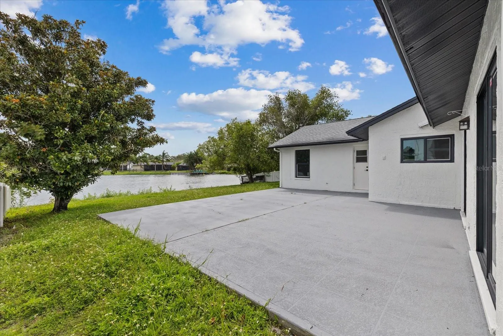 10609 OUT ISLAND DR