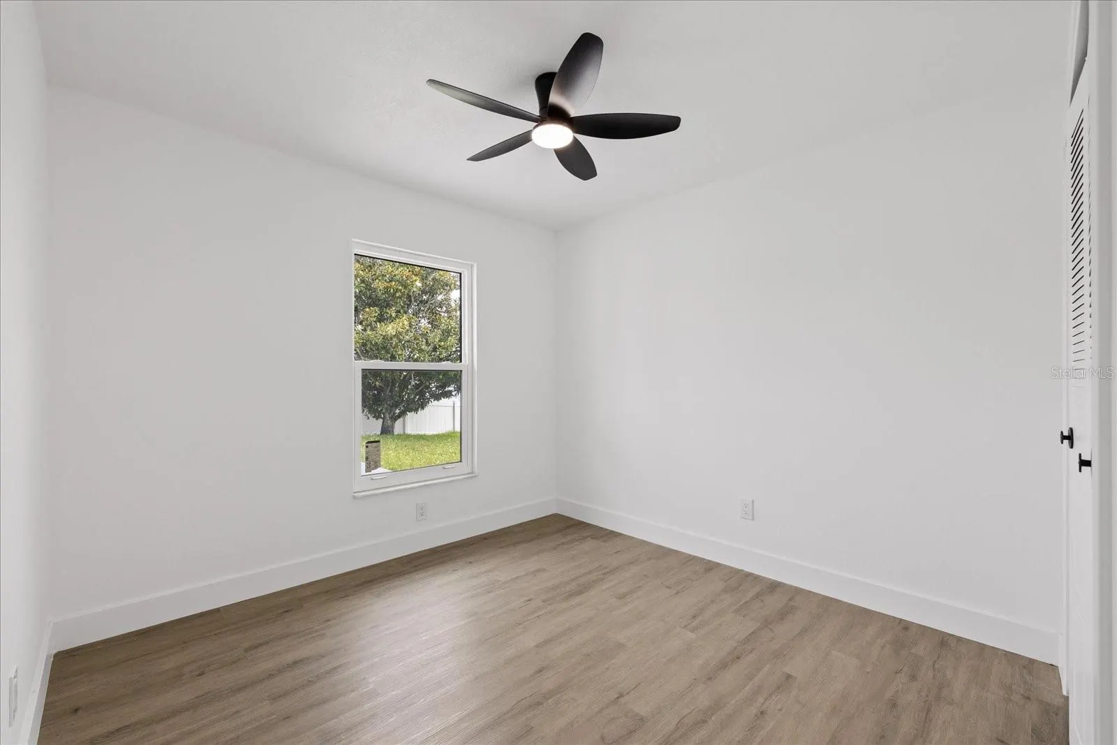 10609 OUT ISLAND DR