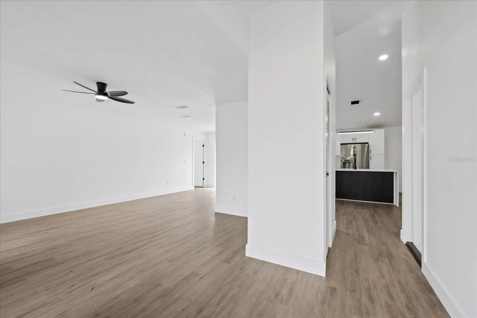 10609 OUT ISLAND DR