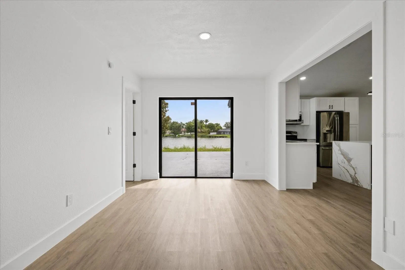 10609 OUT ISLAND DR
