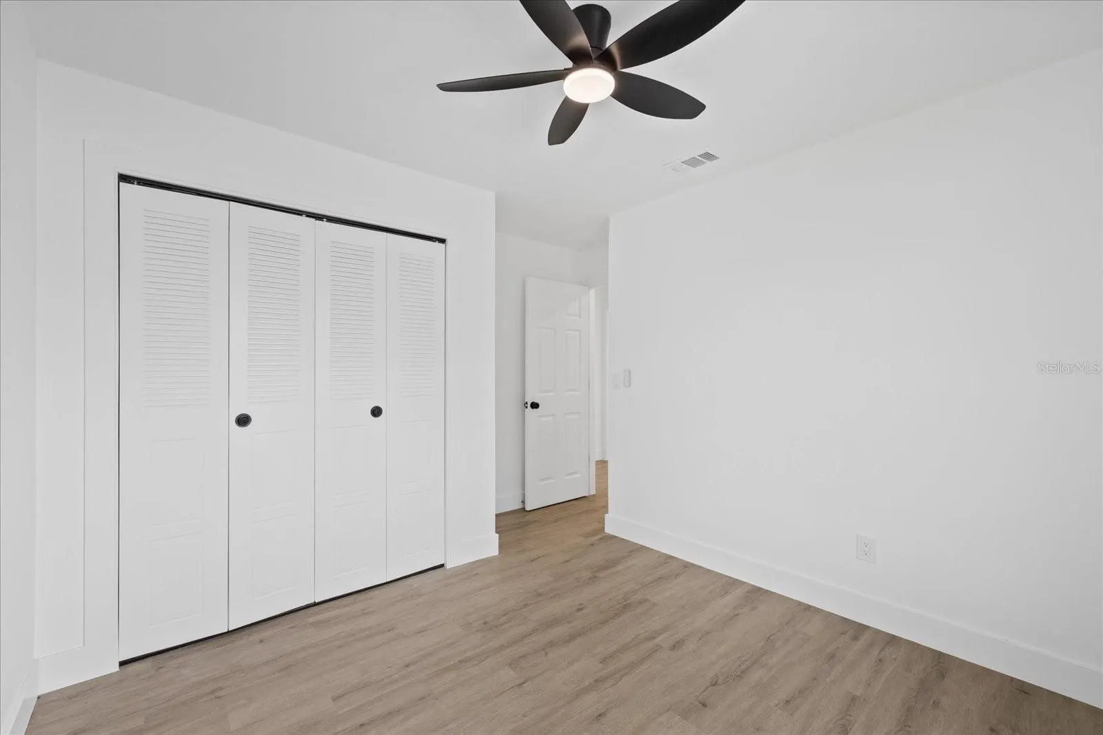 10609 OUT ISLAND DR