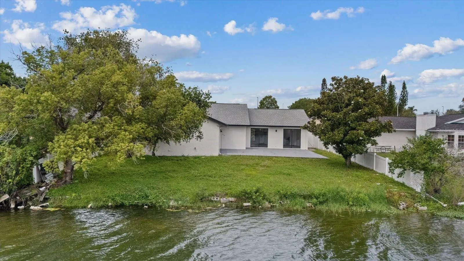 10609 OUT ISLAND DR