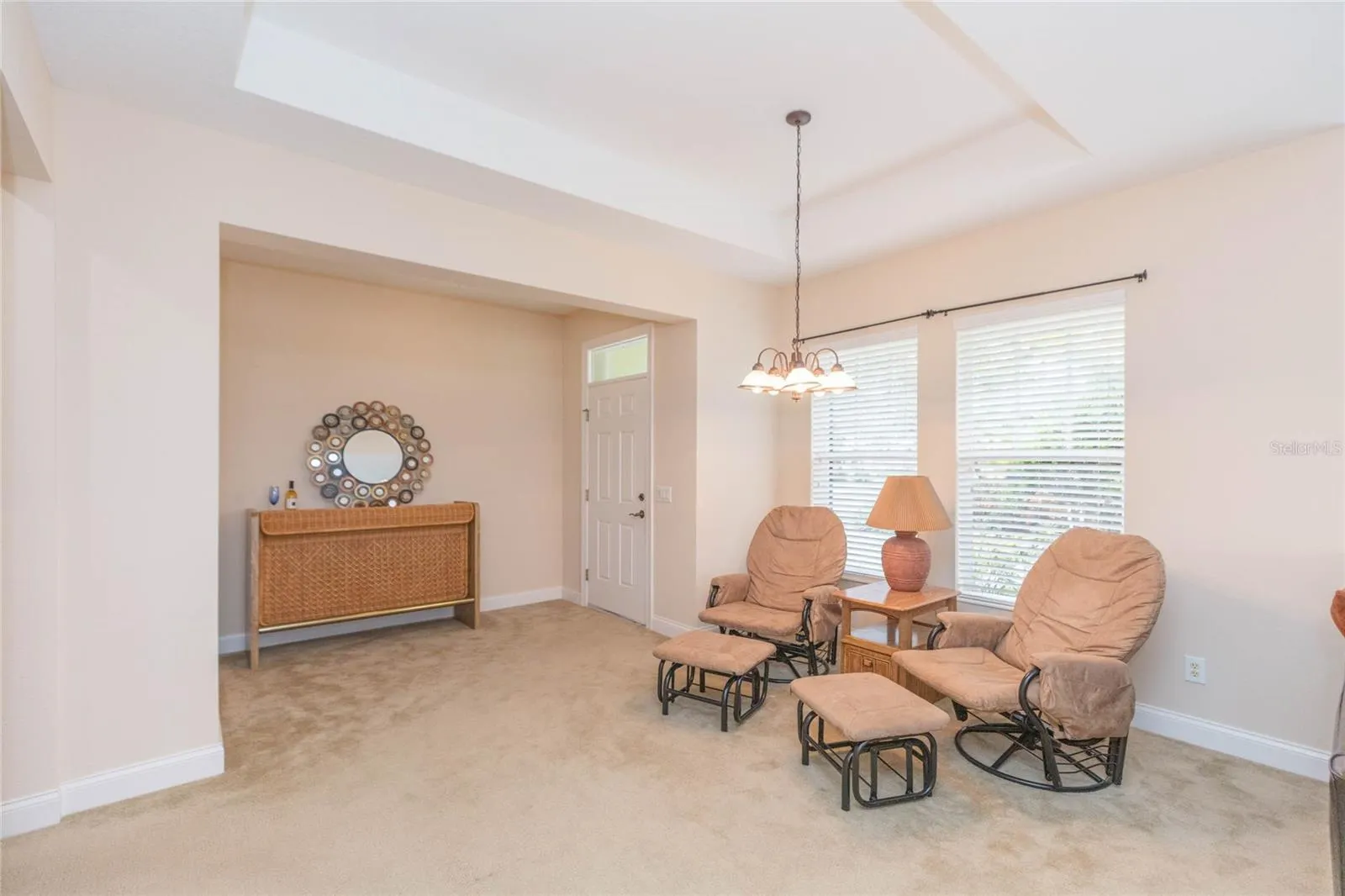 320 IBISVIEW LN
