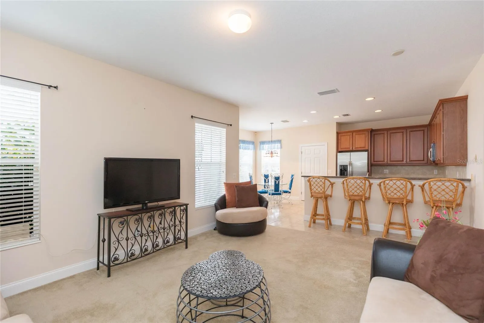 320 IBISVIEW LN
