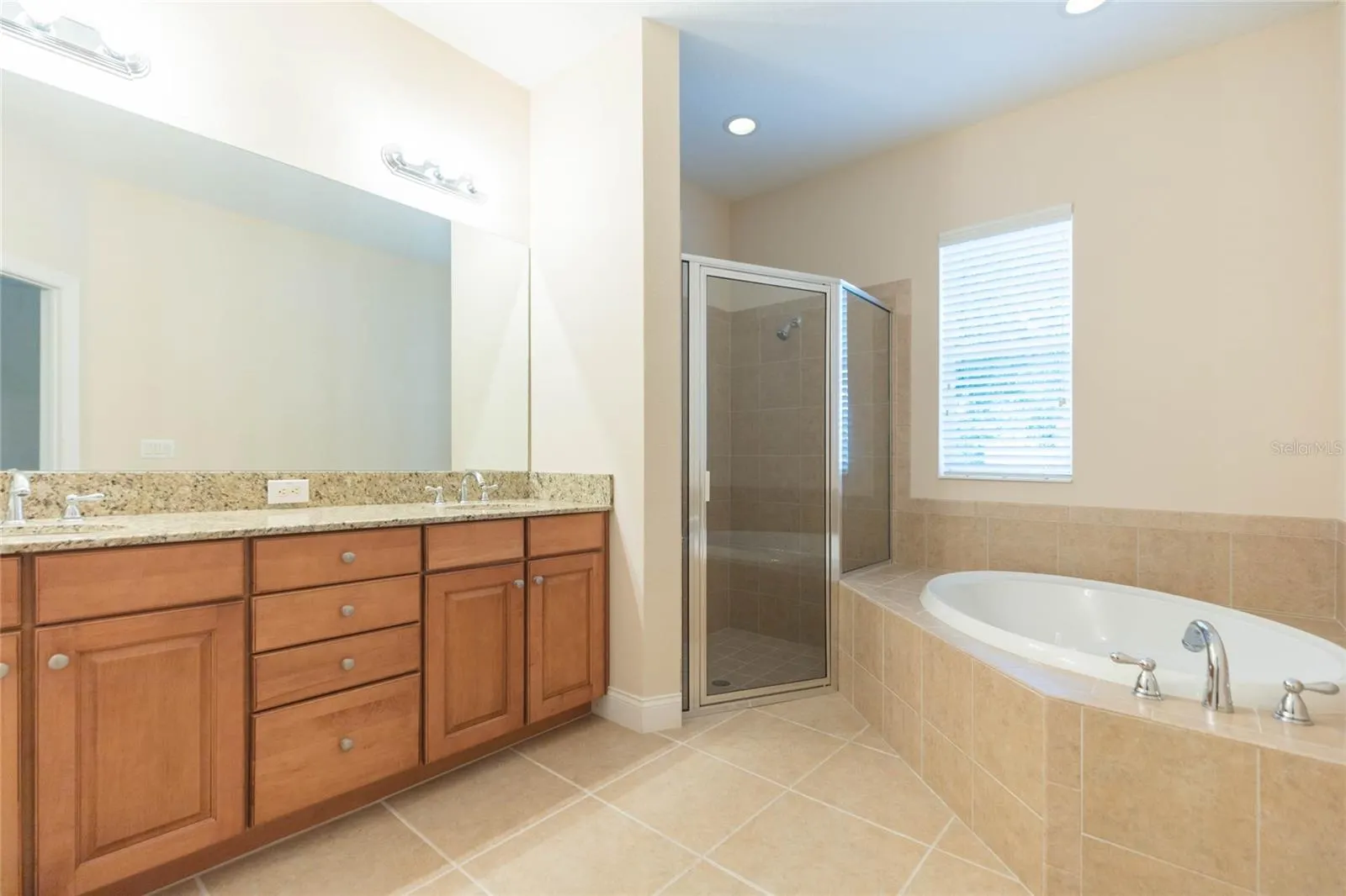 320 IBISVIEW LN