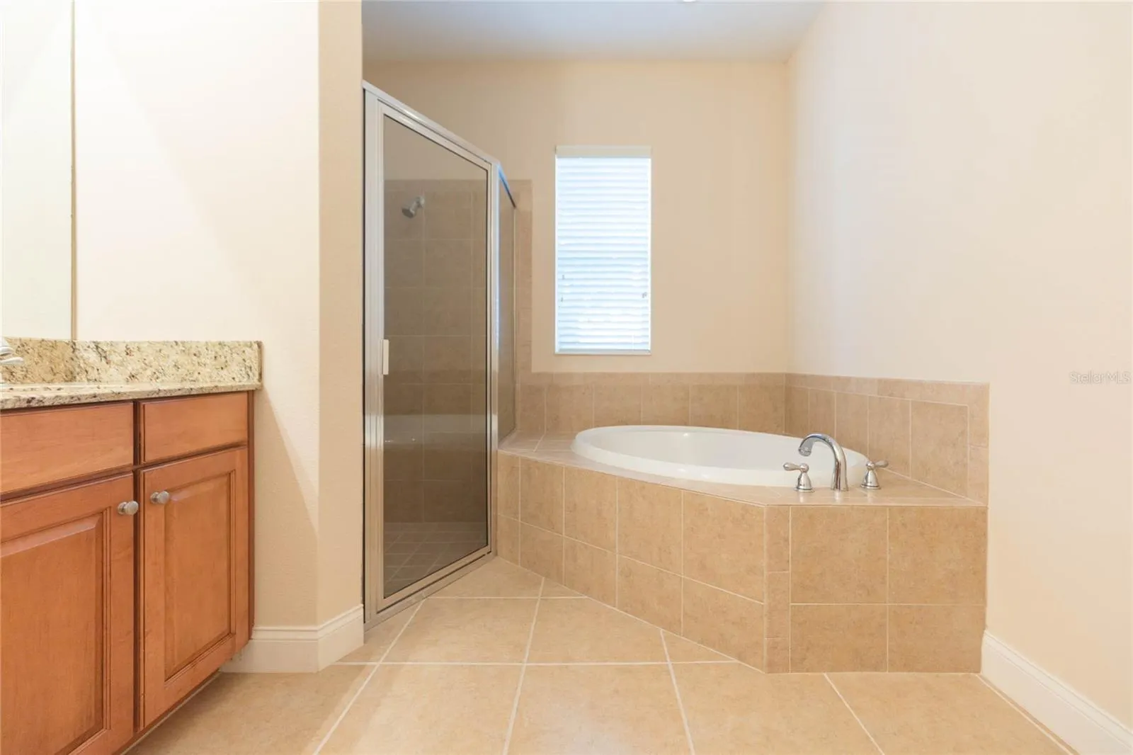 320 IBISVIEW LN