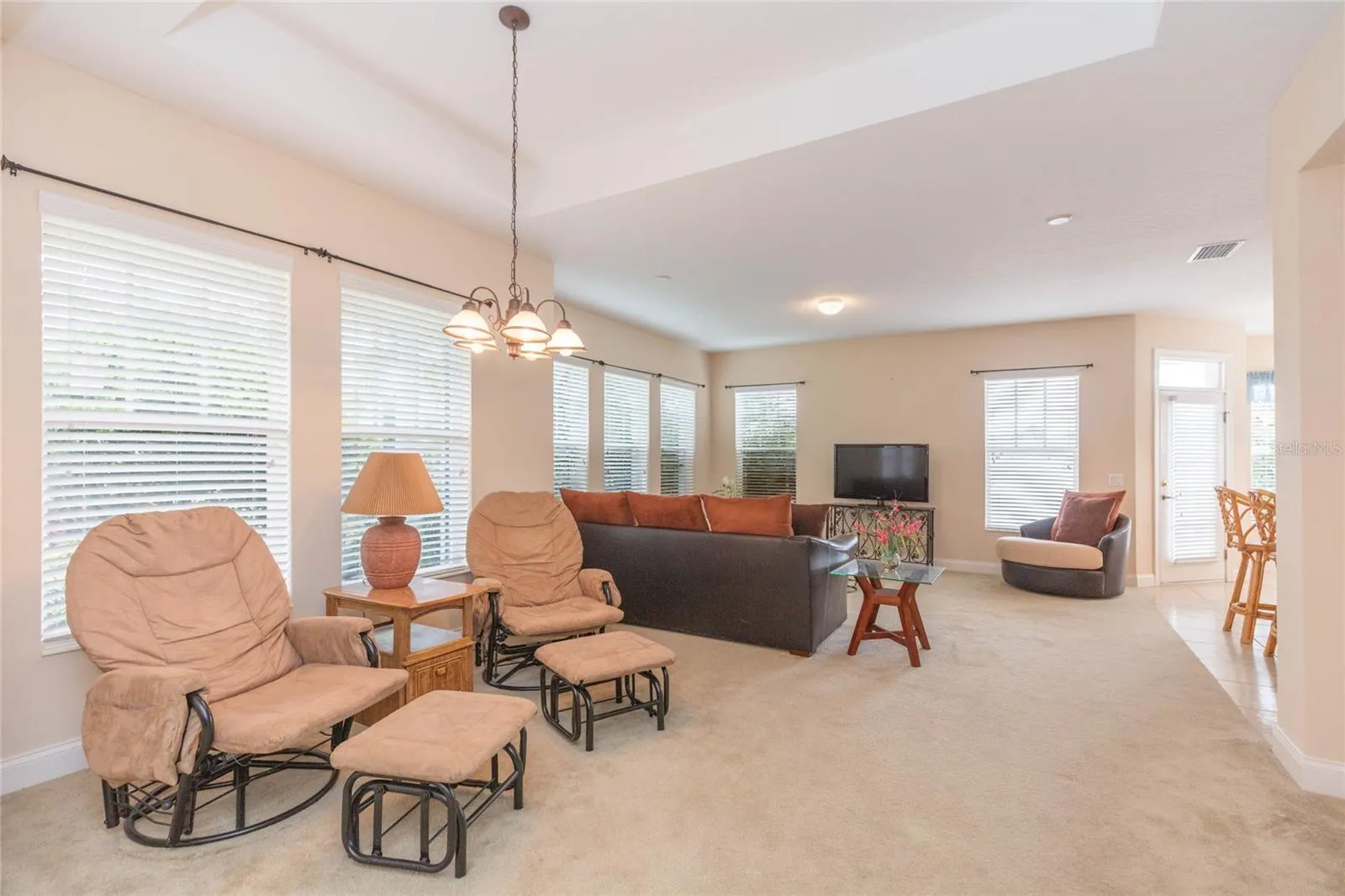 320 IBISVIEW LN