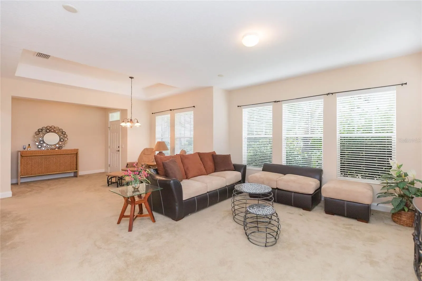 320 IBISVIEW LN